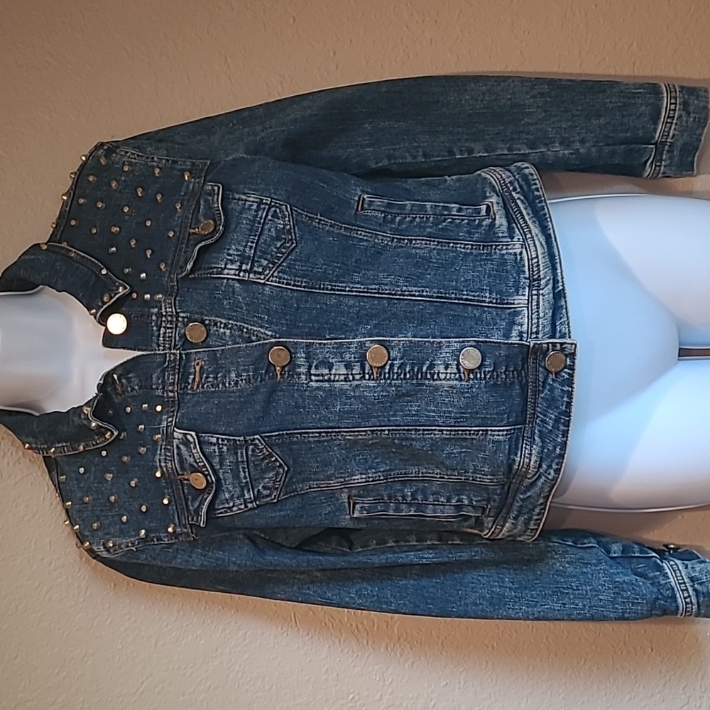 Romeo & Juliet Couture Studded Jean Jacket Small